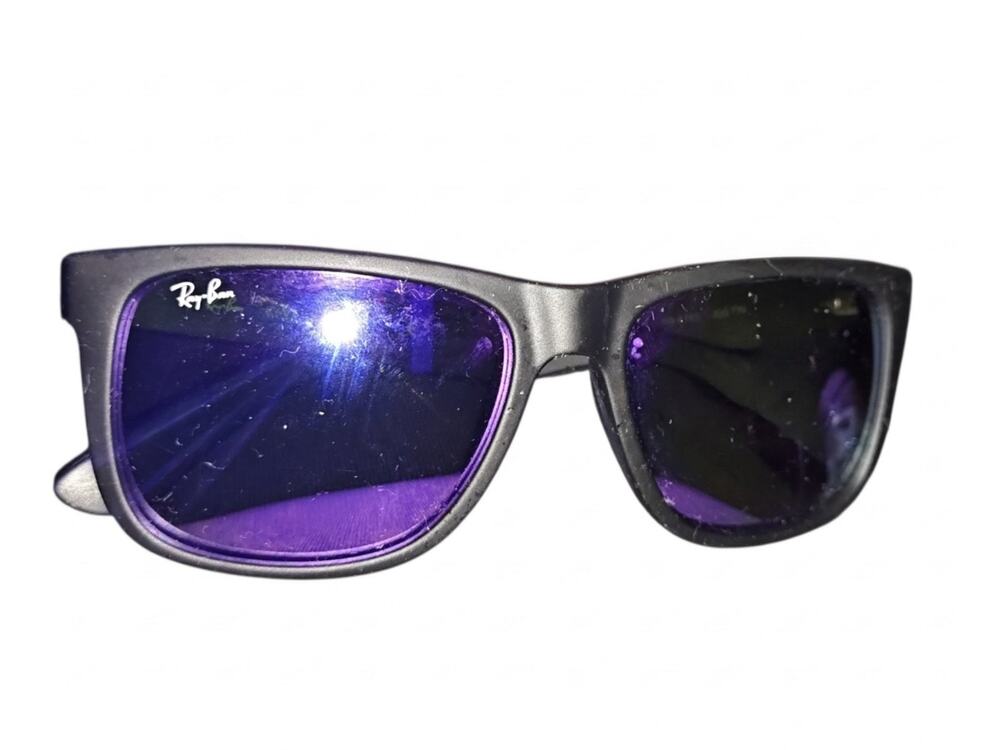 Ray-Ban Justin Sunglasses for Women and Men with Rubber Black Frames and Blue...